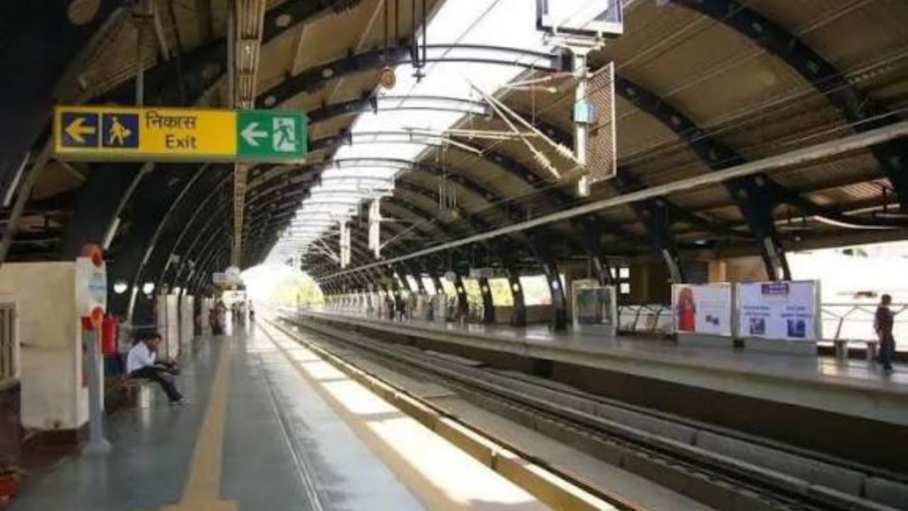 Kamla Nagar Market Nearest Metro